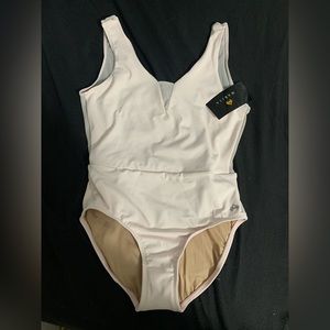 NWT light pink mariia leotard dance/ballet size medium